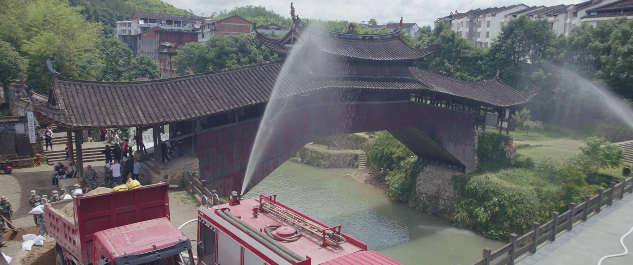 夏至廊桥剧照