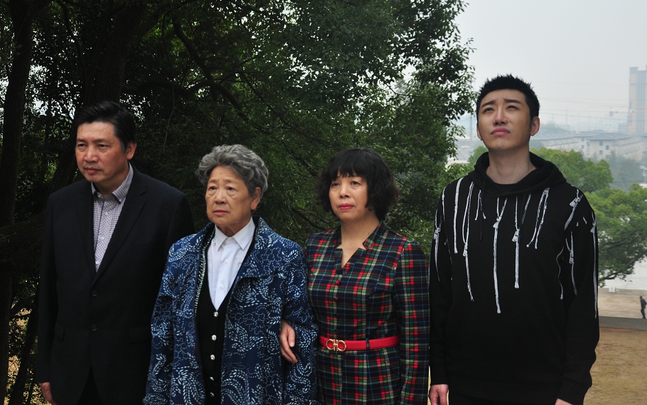 幸福山歌剧照